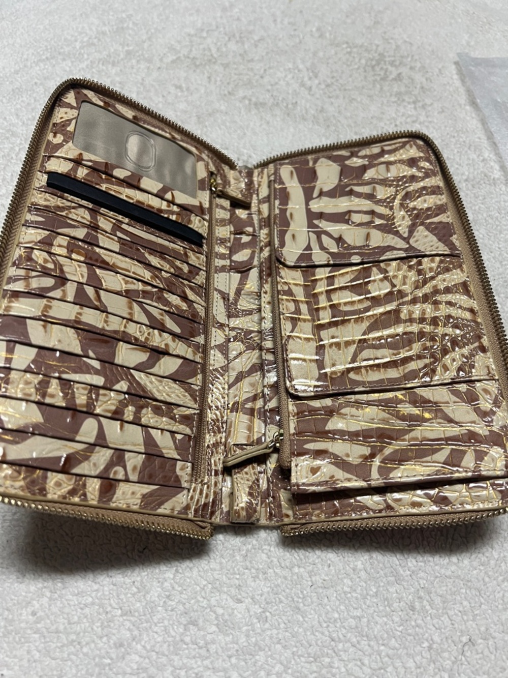 Brahmin Skyler Melbourne Leather Wristlet - Picture 4 of 8
